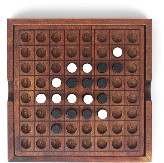 Игра Iron & Glory Reversi