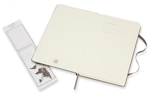 Класически кафяв тефтер Moleskine Classic Earth Brown с меки корици и линирани страници