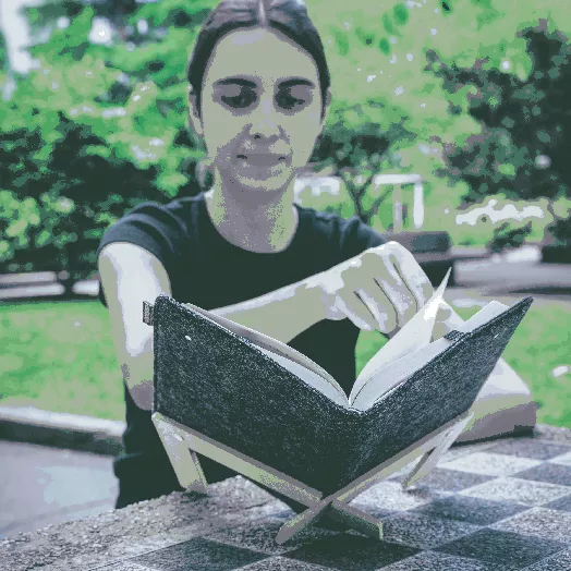 Сгъваема поставка за книга Kikkerland Book Voyager