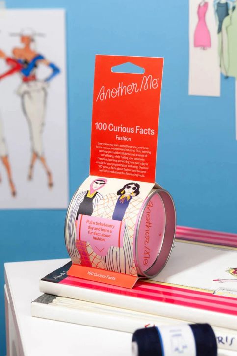 100 Curious Facts Another Me - Fashion