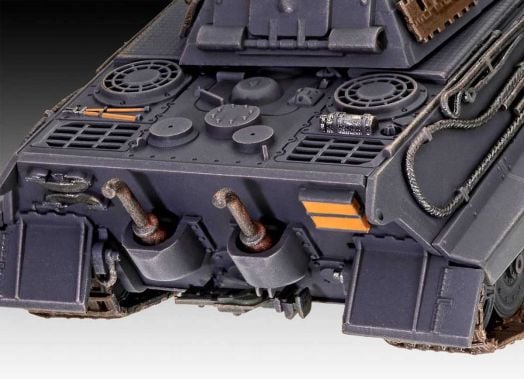 Сглобяем модел Revell - Танк Tifer II Ausf.B King