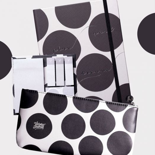 Комплект Victoria's Journals Polka Dots: тефтер, несесер, самозалепващи листчета