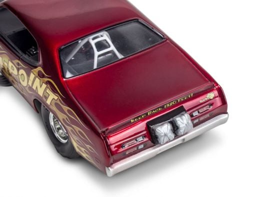 Сглобяем модел Revell - Автомобил '70 Plymouth Duster
