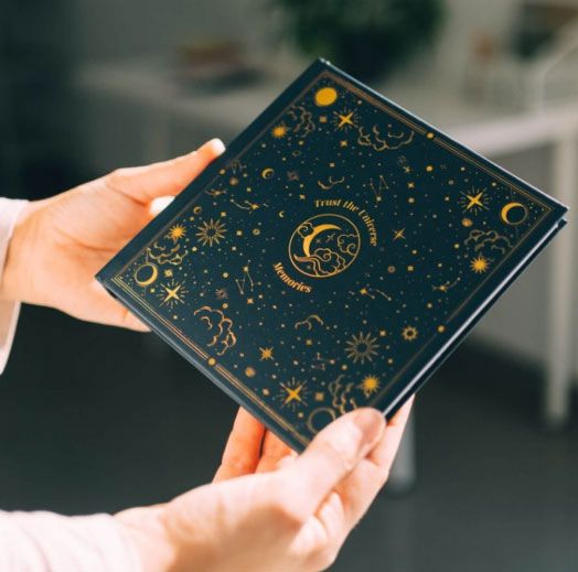 Фотоалбум  Grupo Erik - Astral, размер 16 х 16 см.