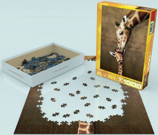 Пъзел Eurographics - Целувката на майката жираф, 1000 части