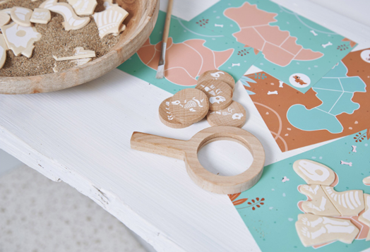 Образователна игра Janod - Намерете и сглобете динозаврите