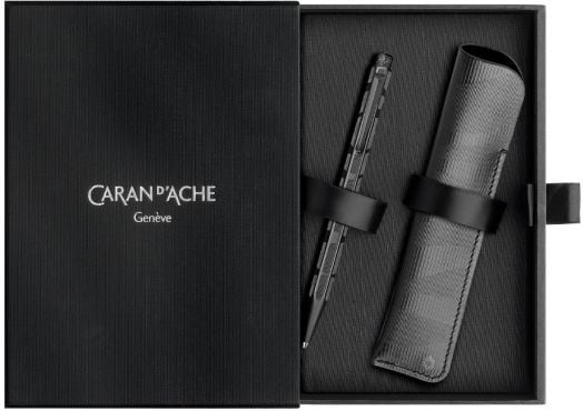 Комплект Caran d'Ache - химикалка Ecridor Black Lines и калъф