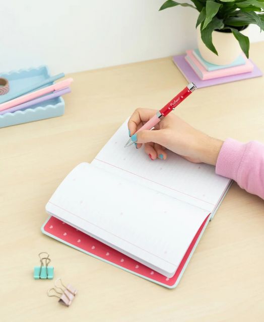 Тефтер Grupo Erik - Pusheen The Cat Purrfect Love Collection с химикалка със светлина