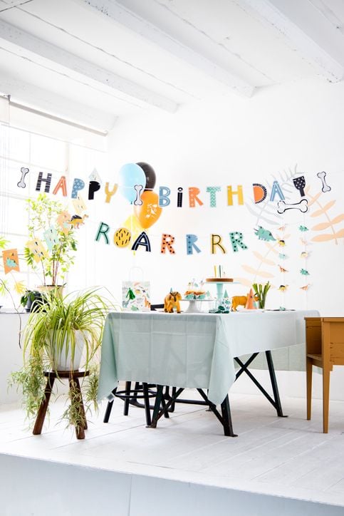 Хартиен гирлянд Folat - Динозаври, 2 части