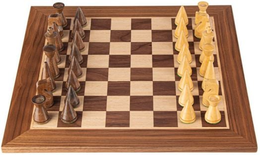 Шах Manopoulos с модернистични фигури, 40 х 40 см.