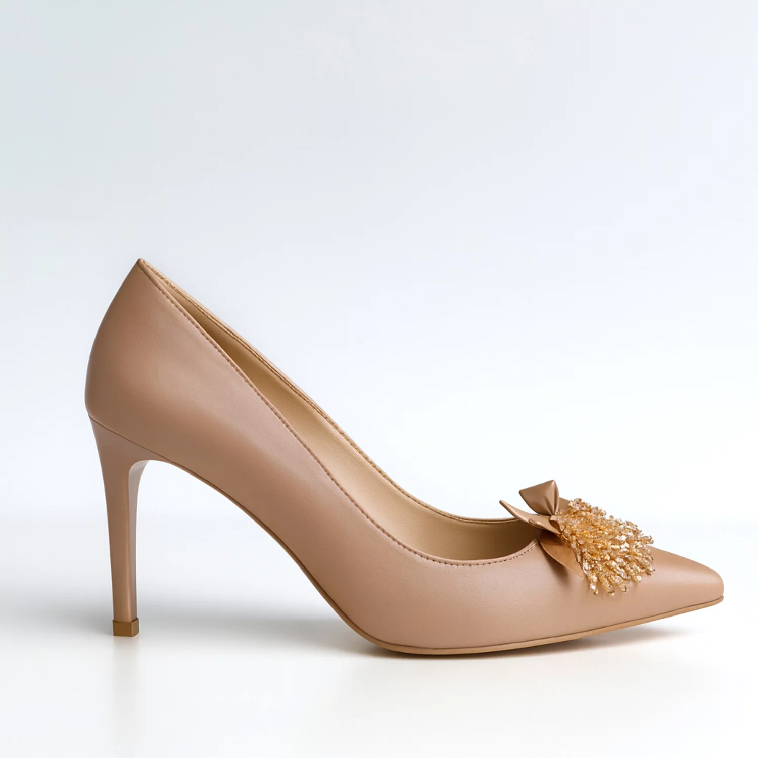 Pantofi stiletto Piele Naturala Bej cu accesoriu Emilly