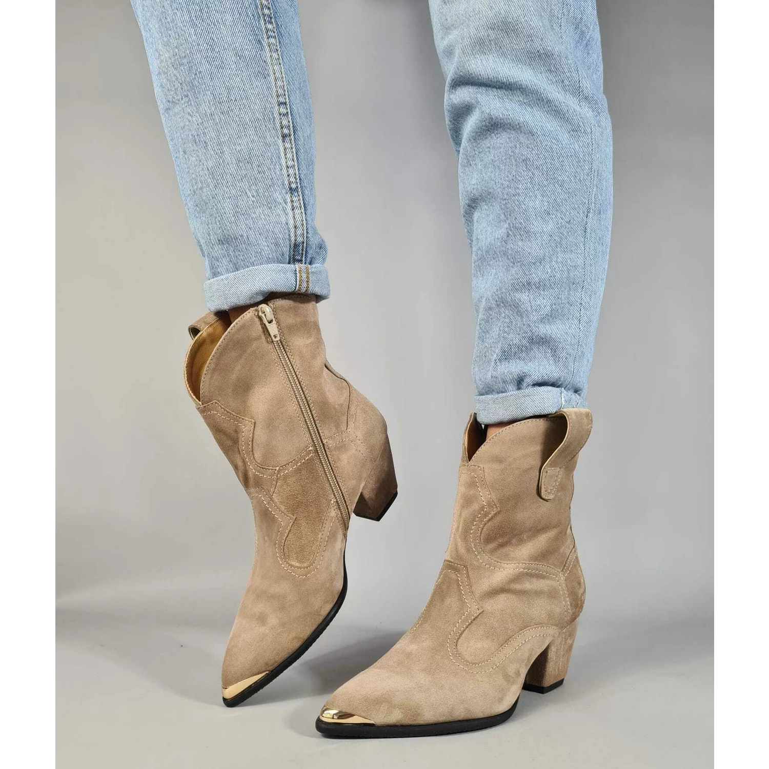 Ciocate dama Piele Naturala velur Bej Kony