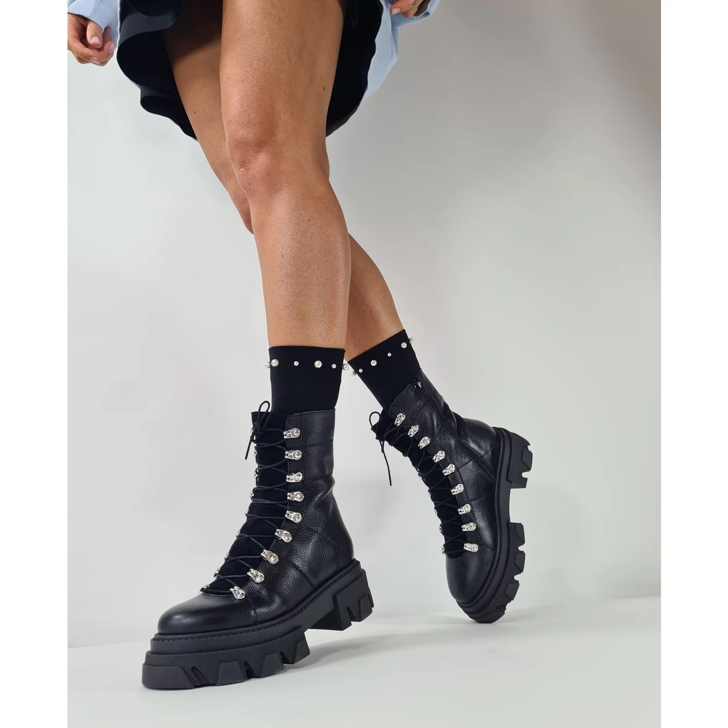 Ghete dama Piele Naturala Negre cu accesorii argintii Ivanna