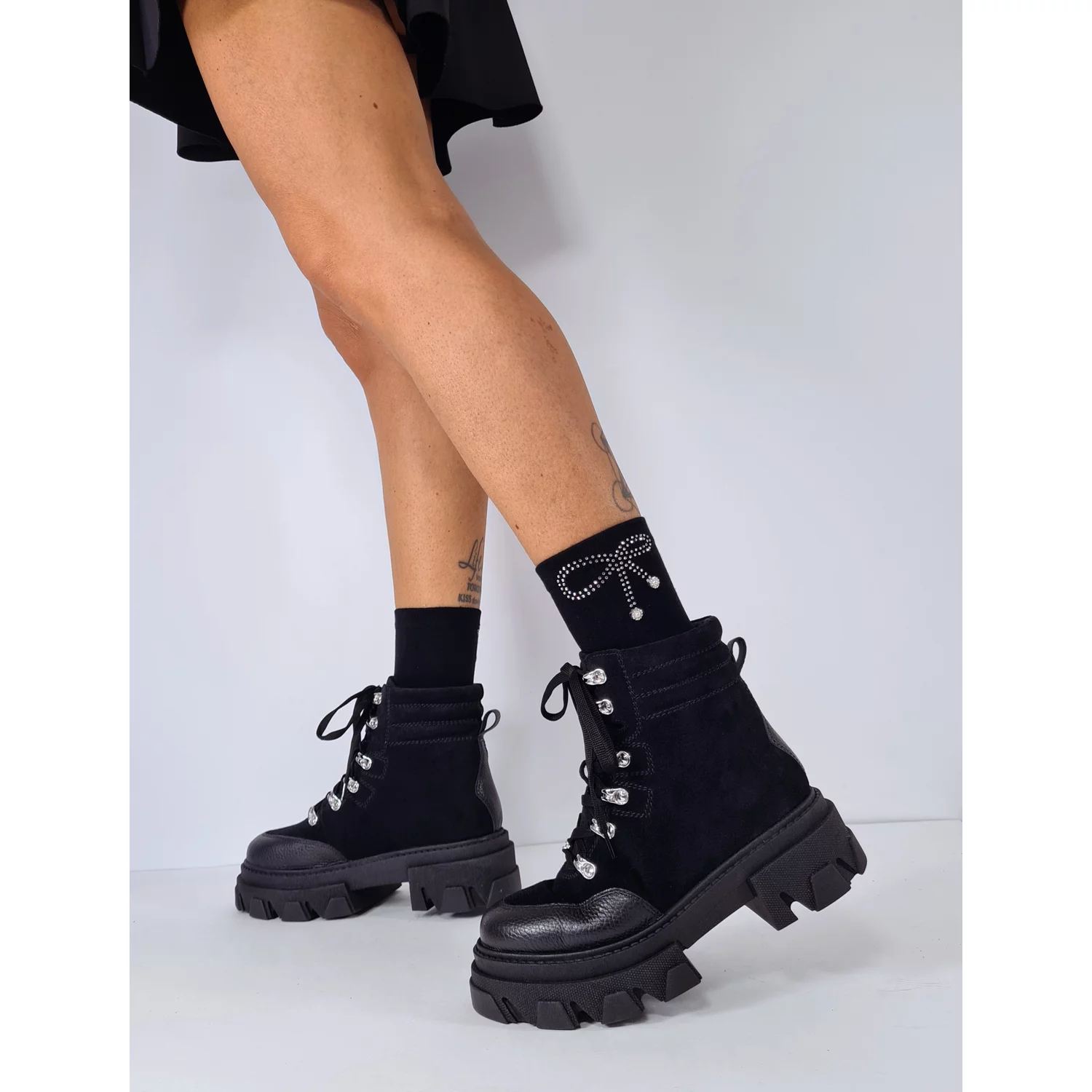 Ghete dama Piele Naturala Negre cu accesorii argintii Steffani