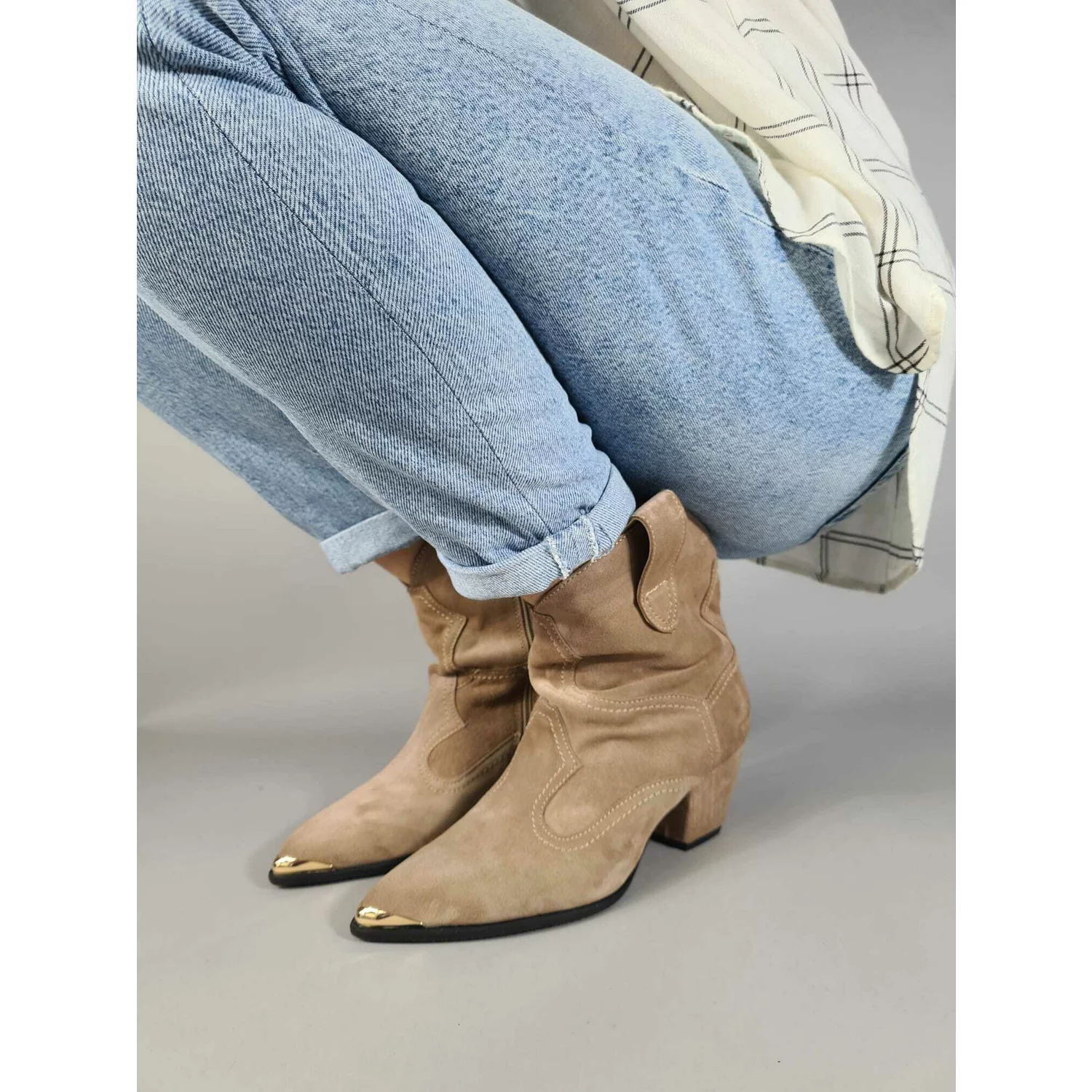 Ciocate dama Piele Naturala velur Bej Kony