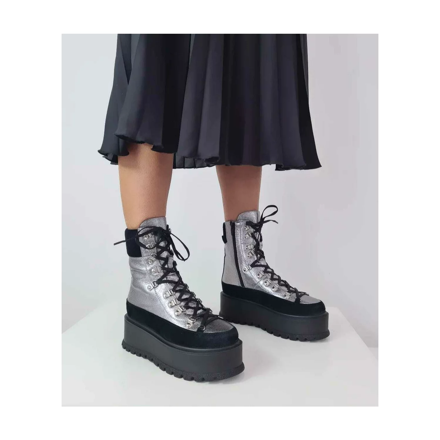 Ghete din piele naturala neagra cu argintiu Silver