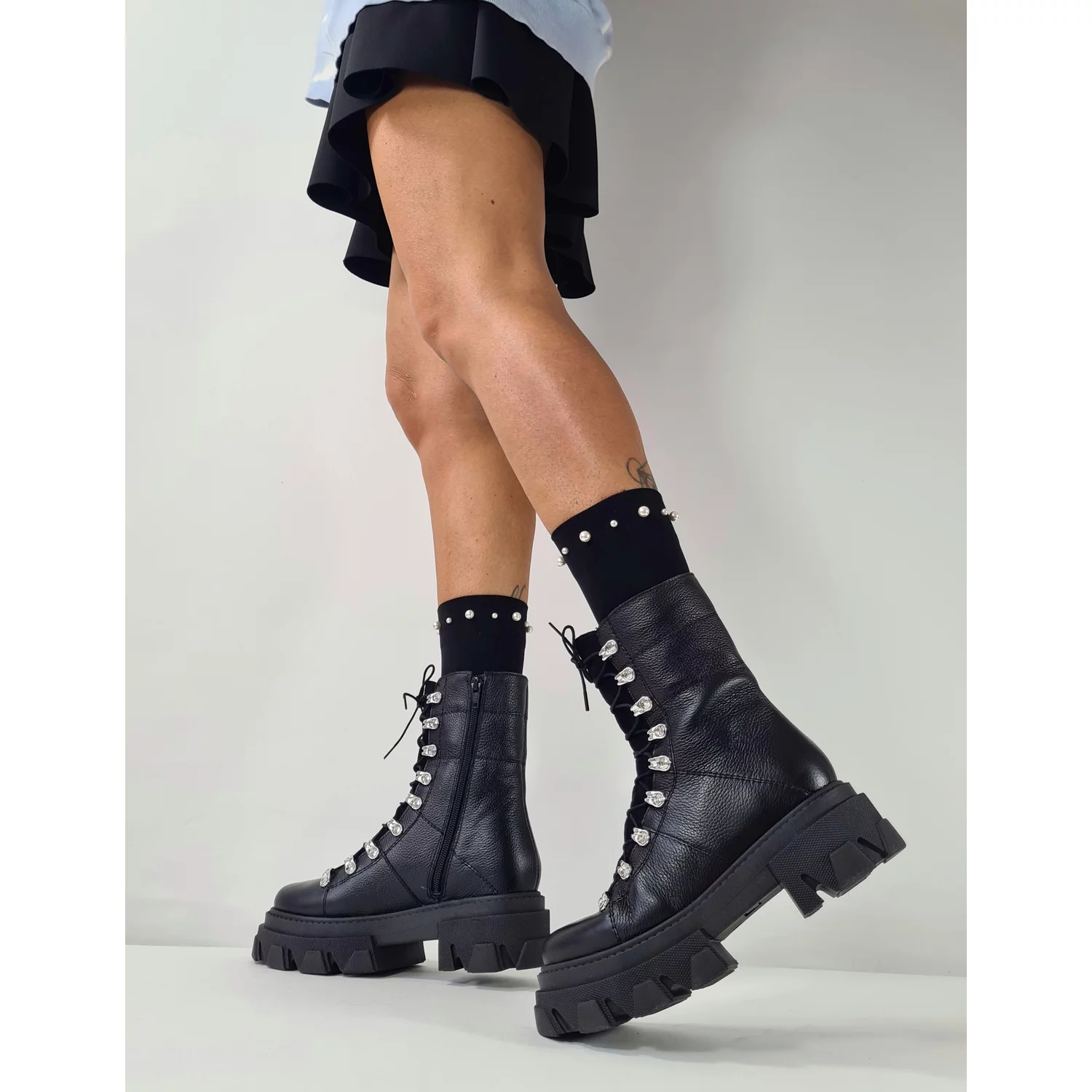 Ghete dama Piele Naturala Negre cu accesorii argintii Ivanna