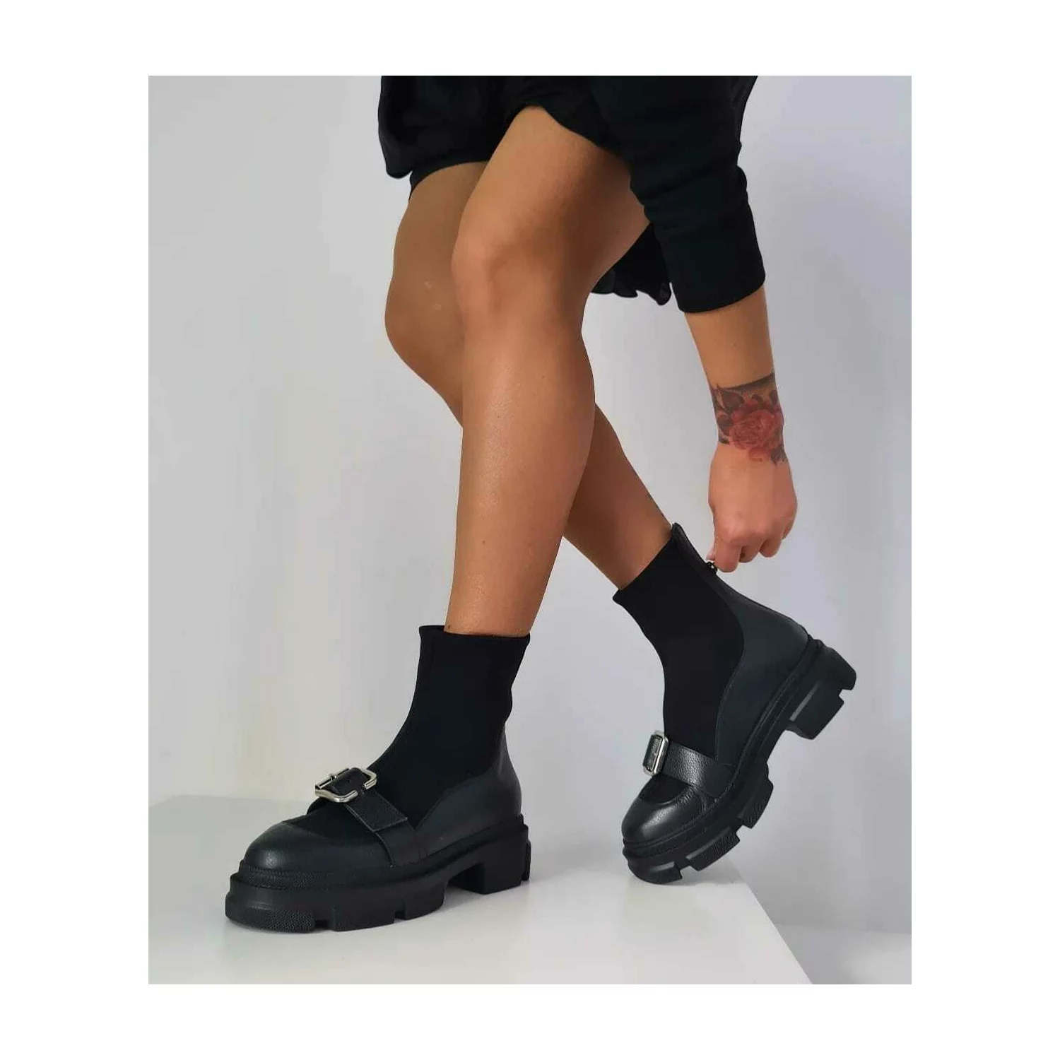 Ghete negre din piele naturala Kami N