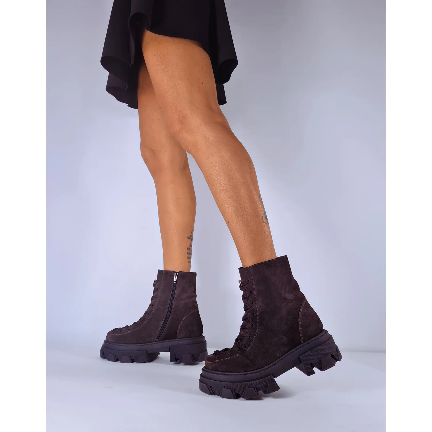 Ghete dama Piele Naturala Maro cu accesorii aurii Ring