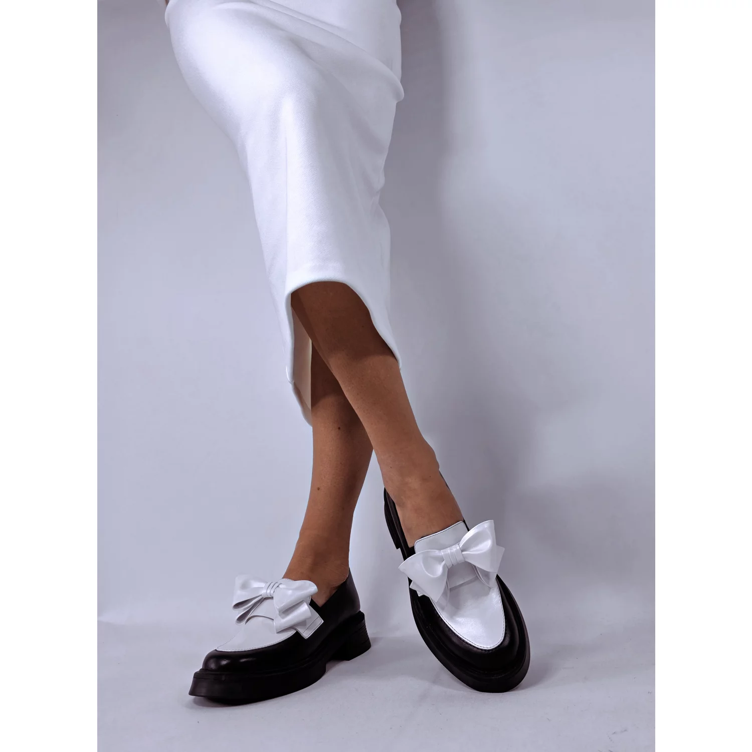 Pantofi casual Piele Naturala Negri cu Alb Madonna