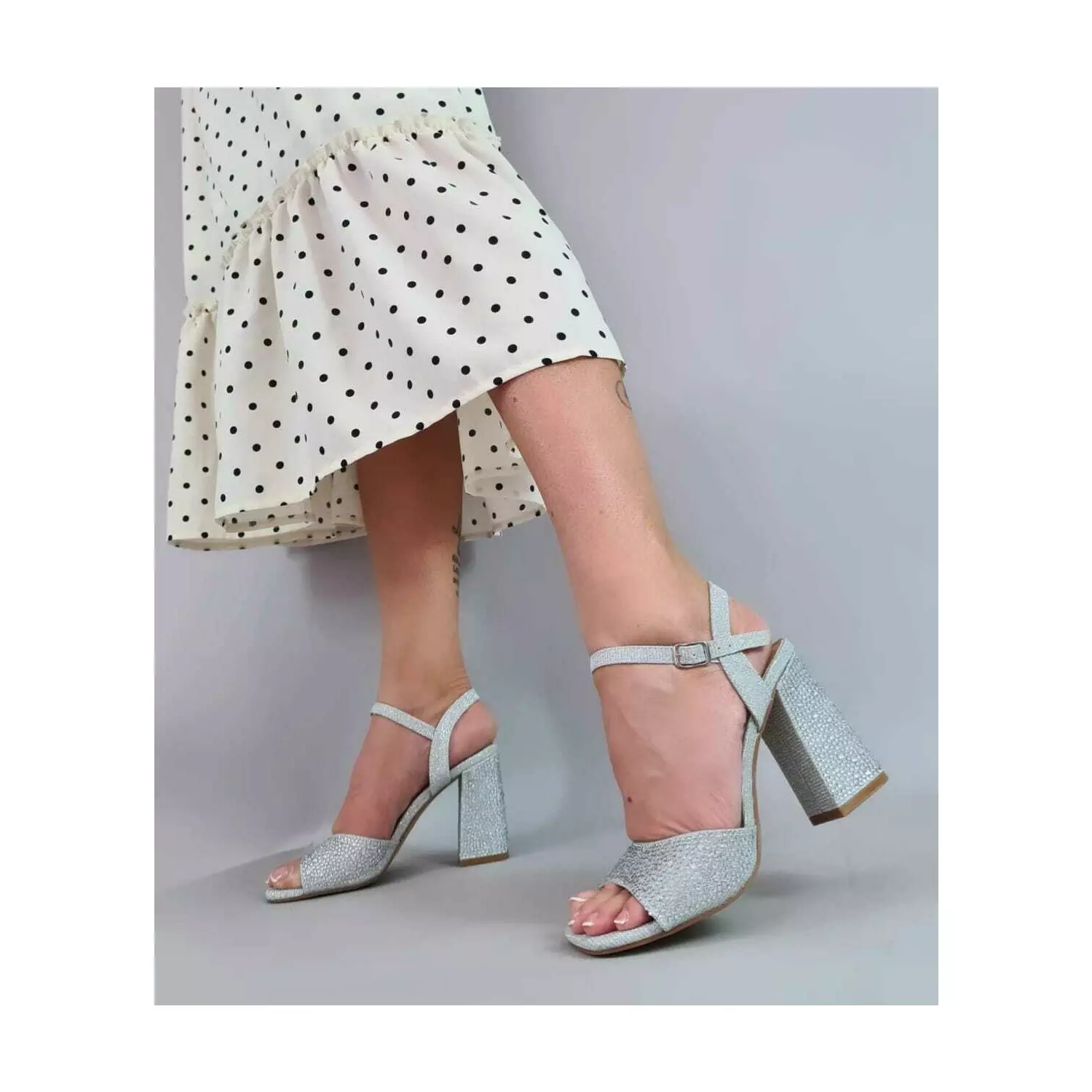 Sandale elegante argintii cu barete si strasuri Treva