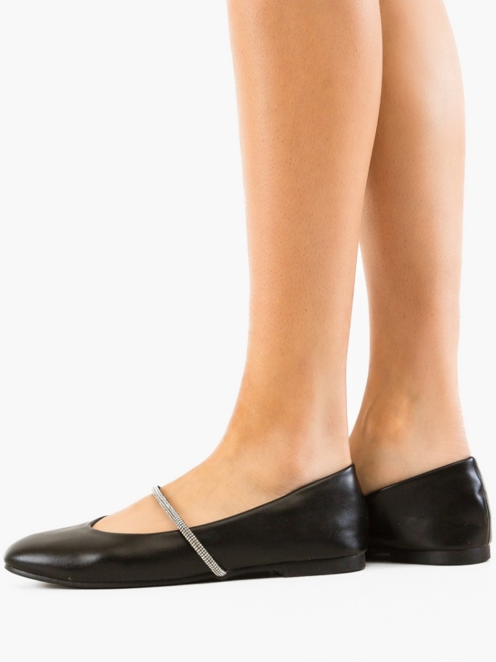 Balerini dama Key Negri