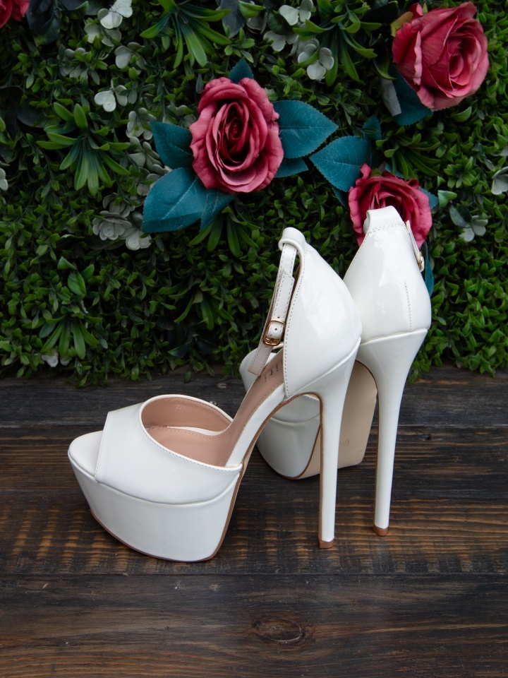 Sandale cu toc Venyz Albe