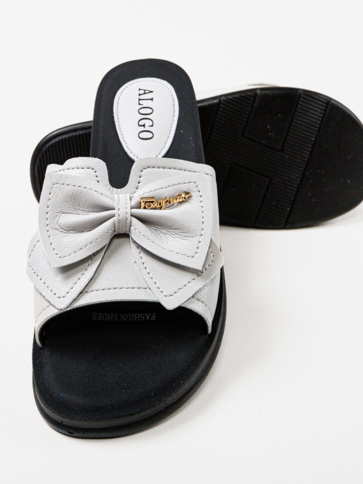 Papuci dama Louhi Gri