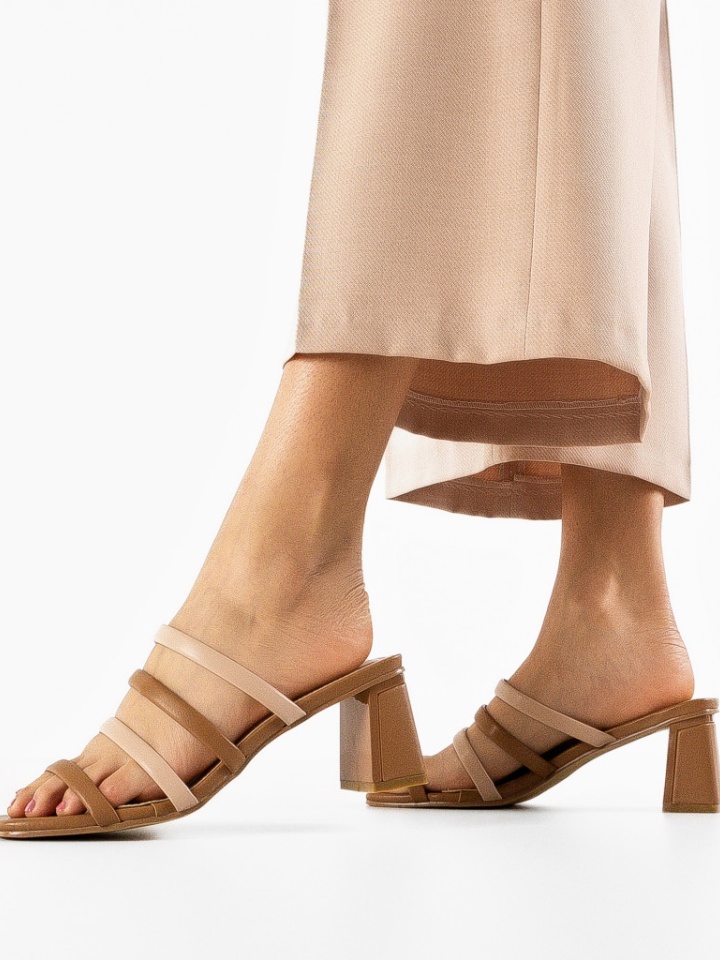 Saboti dama Hext Roz