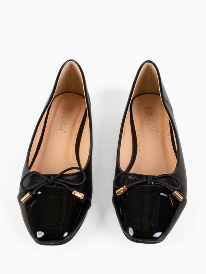 Balerini dama Kenga Aurii