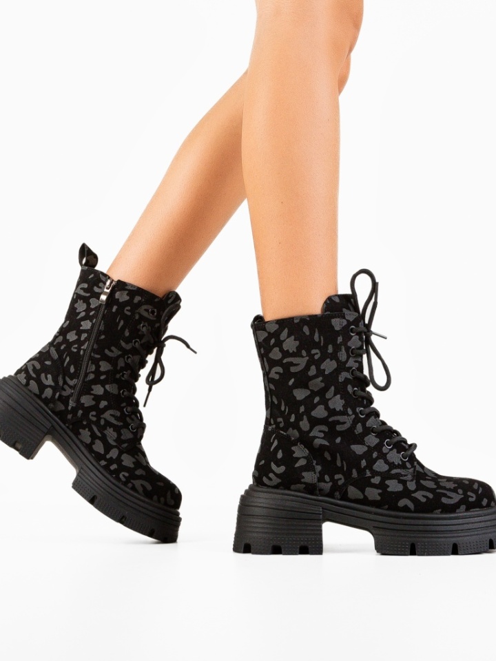 Ghete dama Carnac Maro