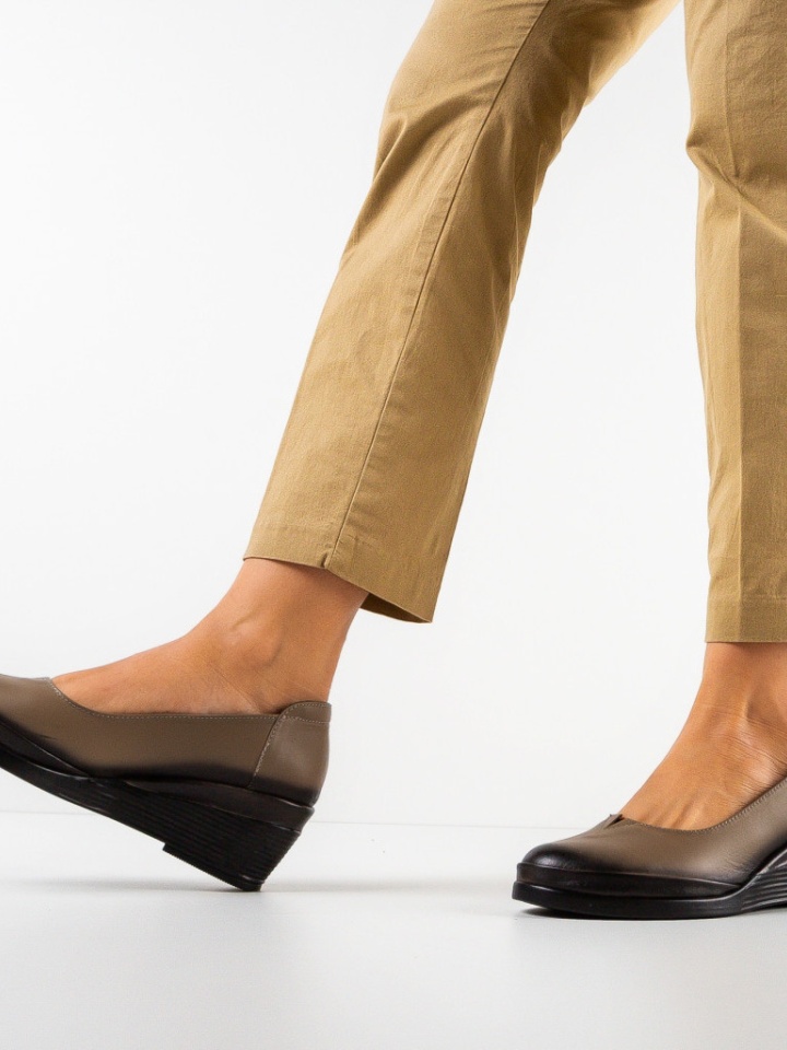 Platforme dama Adya Maro