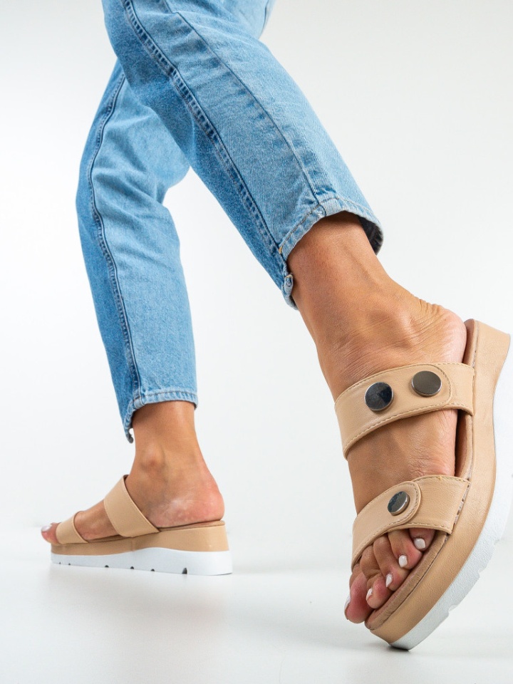 Platforme Nisioma Bej