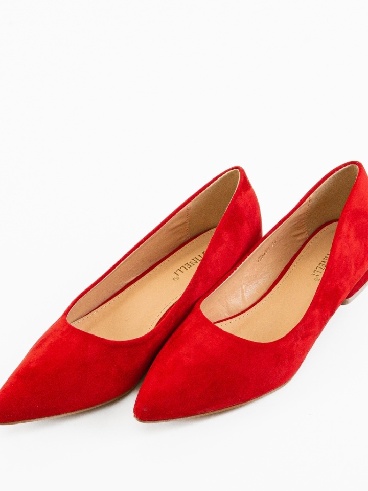 Balerini dama Chira Negri