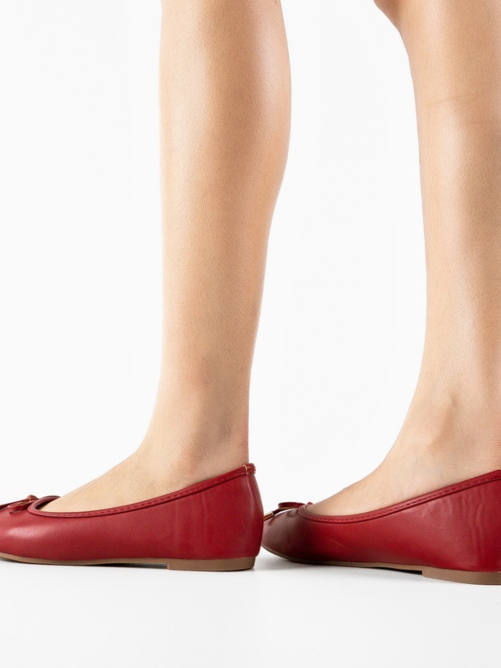 Balerini dama Atur Bej