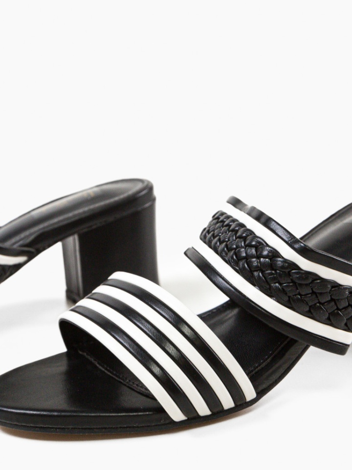 Saboti dama Nora Camel