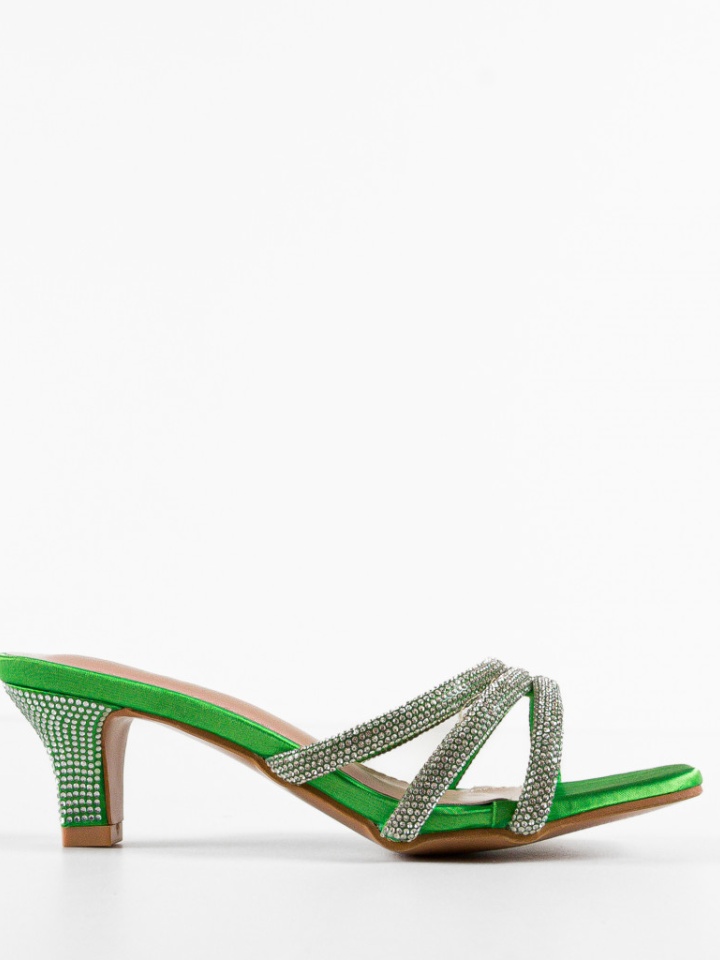 Saboti dama Lupita Verzi