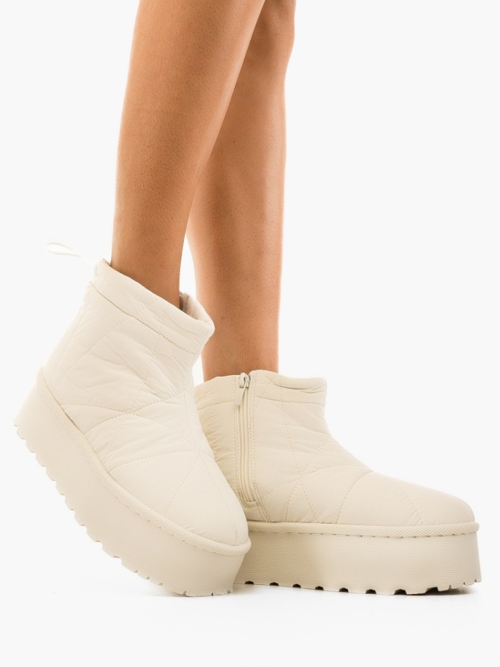 Cizme tip UG Demetrius Bej 2