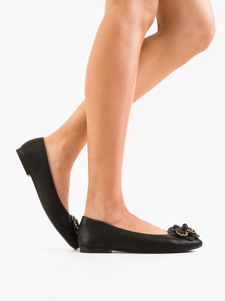 Balerini dama Zihan Grena