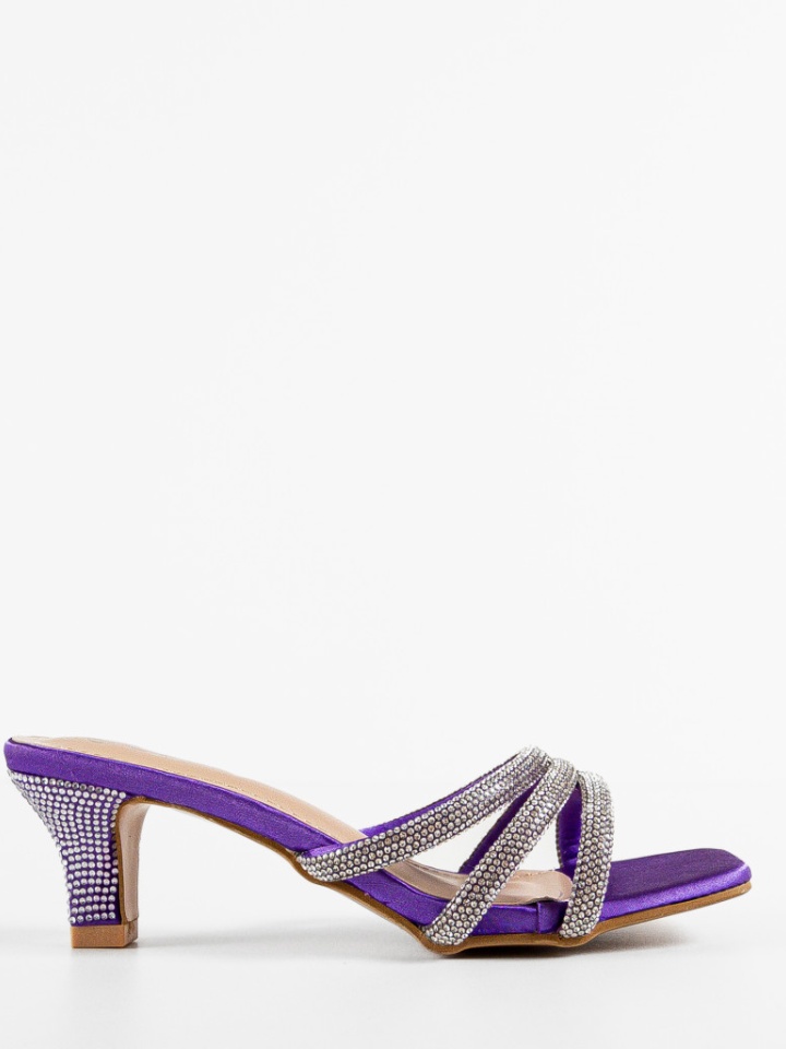 Saboti dama Lupita Verzi