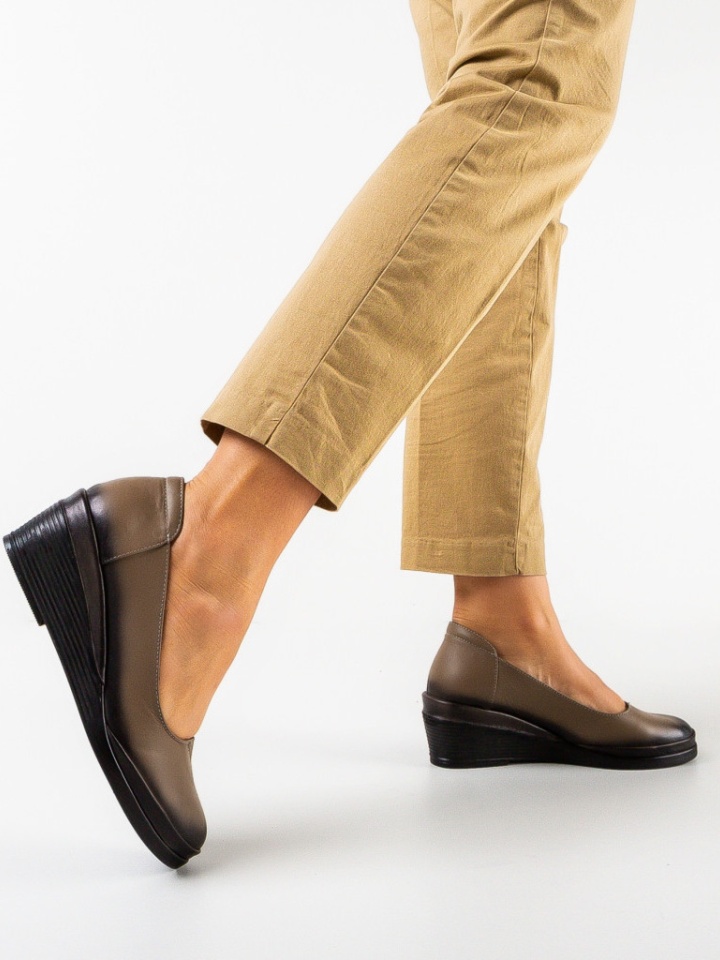 Platforme dama Adya Maro