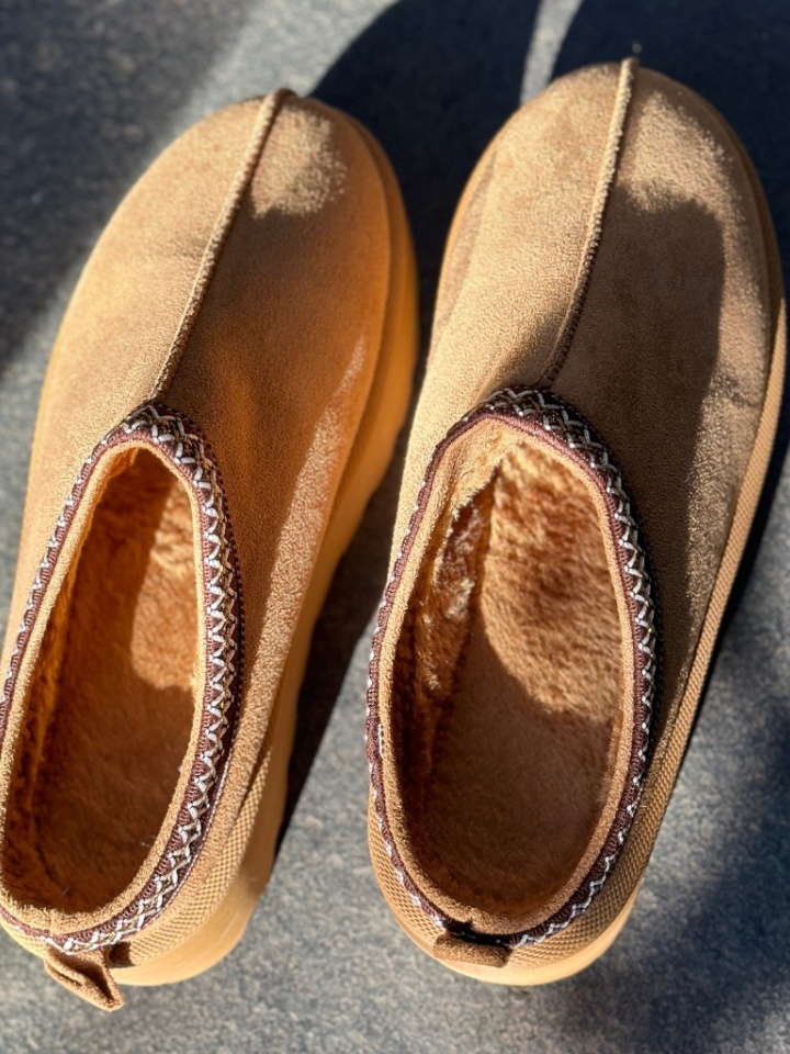 Cizme tip Ug Hamzaro Negre