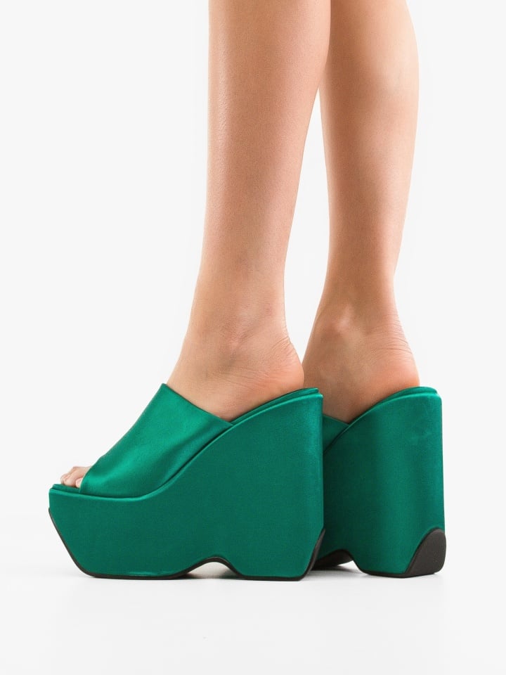 Saboti dama Kayleig Rosii