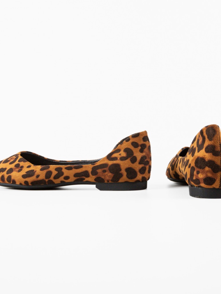 Balerini dama Yndyanka Bej