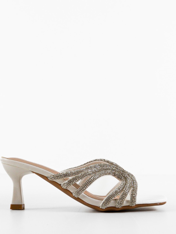 Saboti dama Rabia Negri