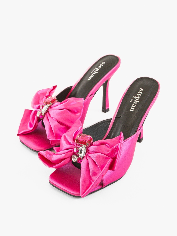 Saboti dama Paige Negri