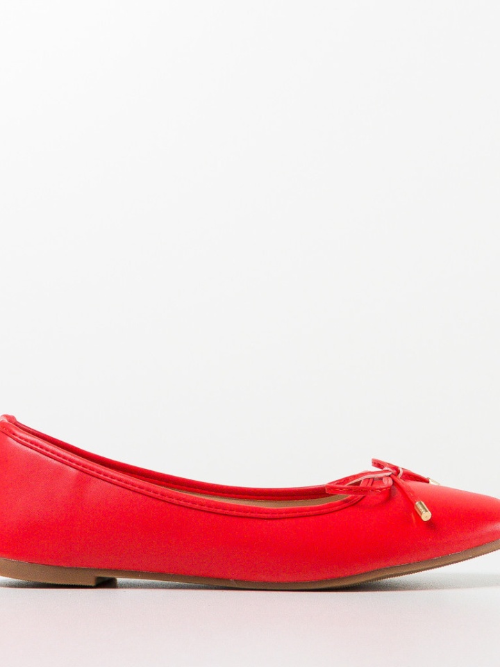 Balerini dama Atur Bej