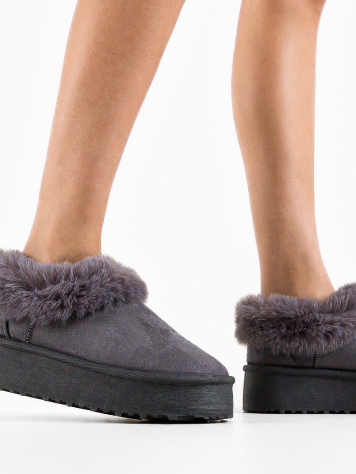 Cizme tip Ug Jaden Negre