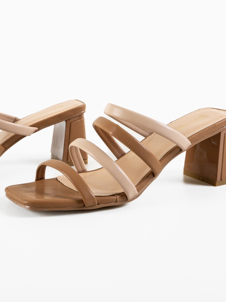 Saboti dama Hext Roz