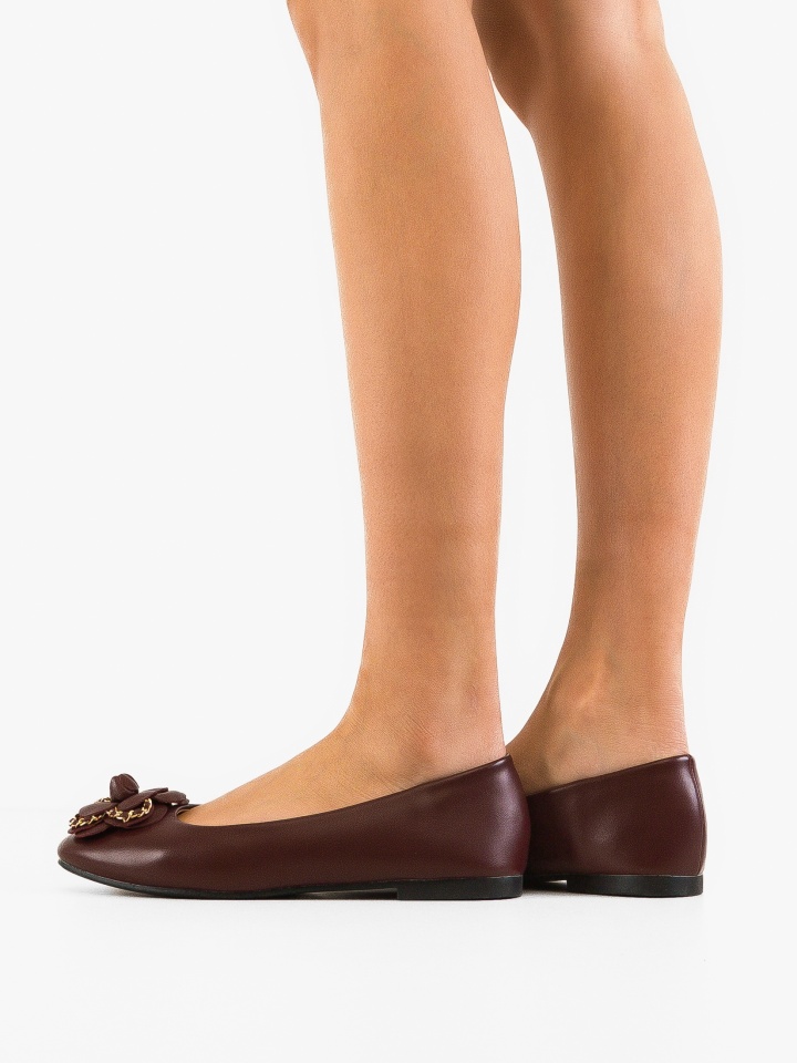 Balerini dama Zihan Grena